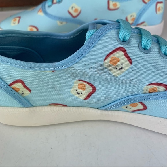 Cute To The Core Toast Print Lace Up Sneakers Women’s US 8 M - Picture 7 of 10
